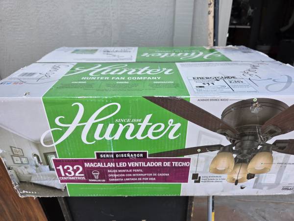 CEILING FAN IN BOX HUNTER LED 1