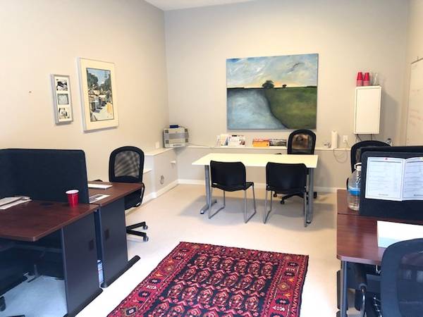 $1,000 / 300ft2 - Small Creative Work Space/Retail/Office in The Asylum! (SE Portland)63672564911875122