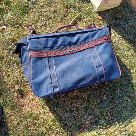 Samsonite bag 1