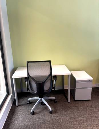 Dedicated Desk Available NOW for $419/mo – Deal ends 5/15! 1