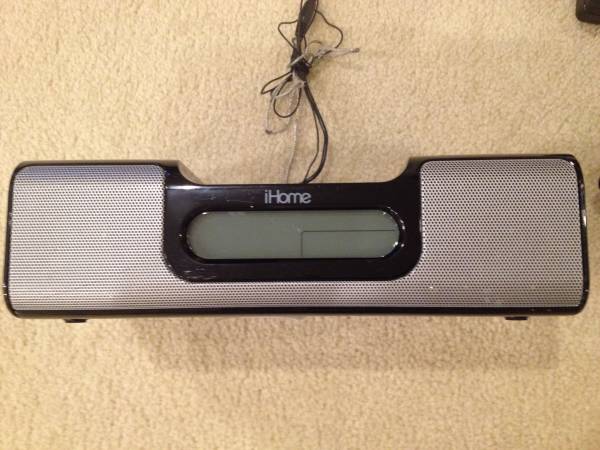 iHome IPod Clock Radio 1
