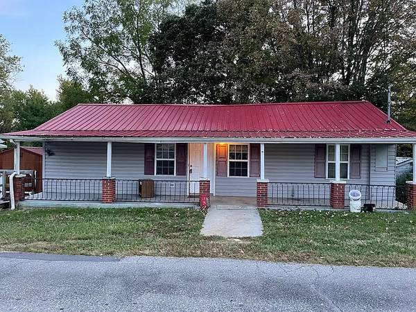 $900 / 2br - 928ft2 - Fantastic location 2bed, 1bath home for rent (157 Lynn Rd, Johnson City, TN)63855607634305120