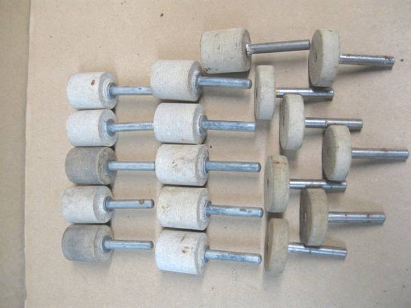 Grinding and polishing wheels 30 pieces total 1