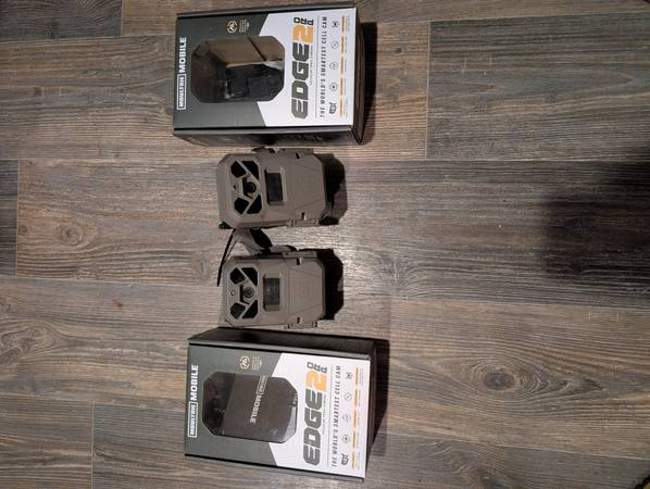 2 Moultrie Edge 2 Pro cameras 1