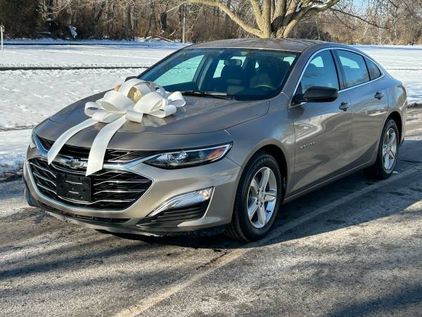 2022 Chevorlet Malibu 1