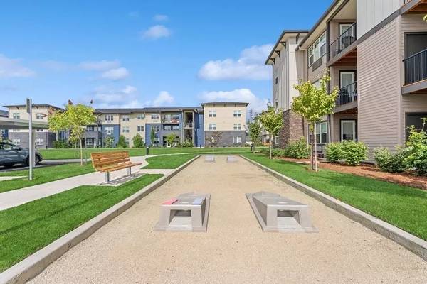 $2,999 / 4br - 1715ft2 - Cuddle with your pets in our cozy 4 Bed / 2 Bath. Visit today! (Hillsboro)63956925914755123