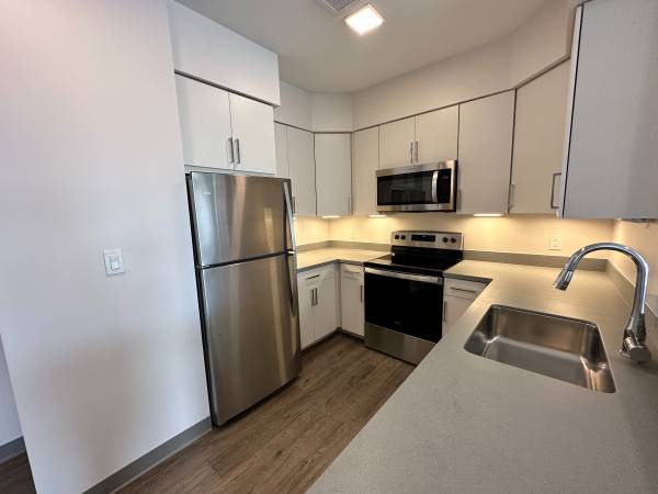$2,513 / 2br - 914ft2 - Stunning 2 BR for Rent!! Free Hot Water and Free in home Wifi!!!!! (Manchester)63656262308483122