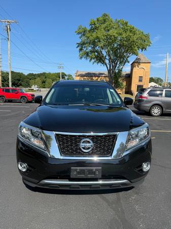 2013 Nissan pathfinder platinum - $6,995 (Greece)63471495446531121