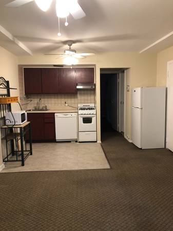 $1,950 / 1br - 600ft2 - Queens/Nassau Border Sunny 1 BR, 1st Fl - great neighborhood! $1950 (Bellerose, Queens)63949685051138120