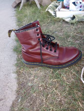 Vintage Maroon Dr. Martens Leather boots 1