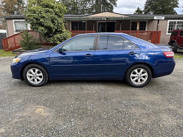 2011 TOYOTA CAMRY BASE - $5999.0063623149629571124