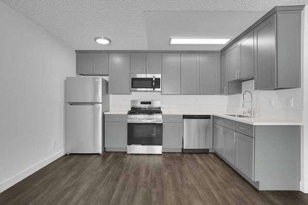 $2,300 / 1br - 625ft2 - Assigned Covered Parking, Night Patrol, A/C & Heat (501-525 N 4th St, Montebello, CA)63857622788609123