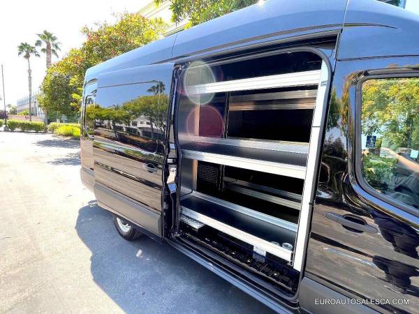 2023 Ford Transit 250 3dr - Photo 13