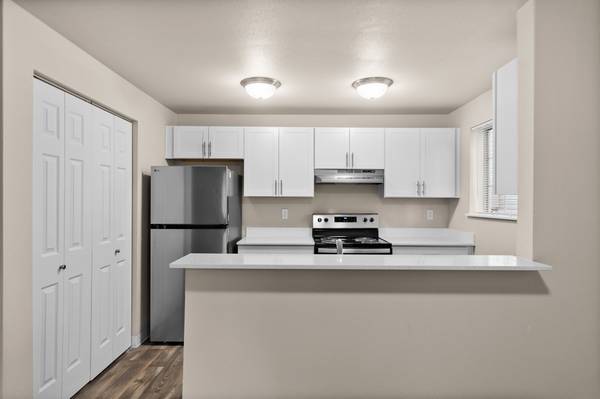 $2,025 / 3br - 1100ft2 - Gorgeous Lakeside Location, Located in Lakewood, 3/bd (2611 84th Street Ct, Lakewood, WA)63688352390531124