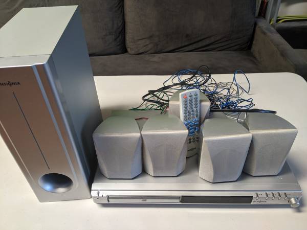Insignia 200W 5.1-Ch Home Theater System with  DVD/CD/MP3 Player 1