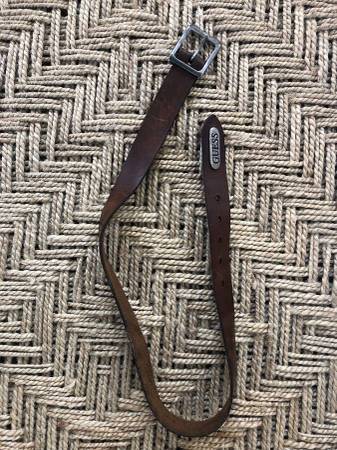 Women’s Size Small VINTAGE Brown Genuine Leather GUESS Brand belt 1