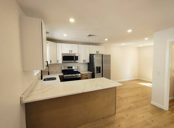 $2,495 / 3br - 1200ft2 - ****Providence/Northside – Townhouse de Construcción Totalmente Nueva - $2,495** (107 Metcalf Street, Providence)64002828153731122