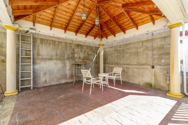 $2,100 / 1br - 680ft2 - House for rent in Tujunga63818728286721121