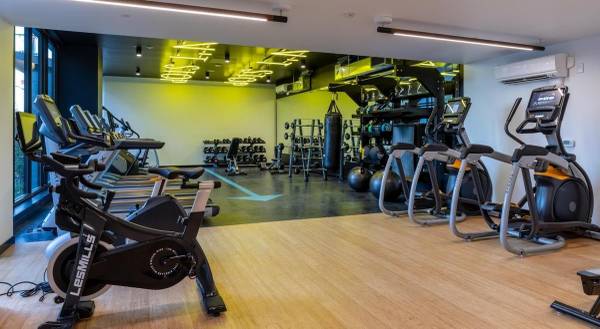 $2,092 / 1br - 674ft2 - Stunning City Views, LEED Platinum, A/C, & More! (Central Area)63786708183425120