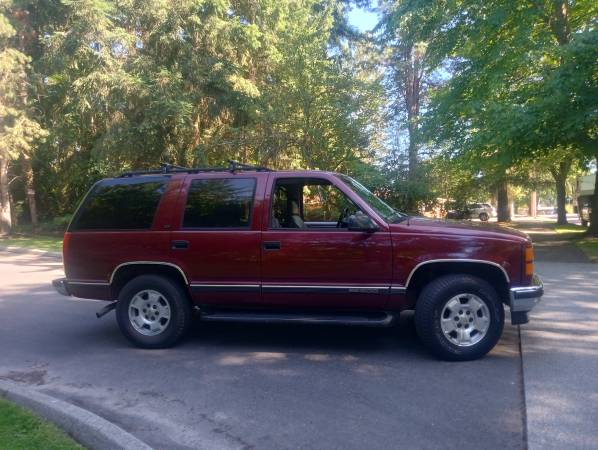 IMPRESIONANTE GMC YUKON 4x4 XL Denali - $1,300 (ISSAQUAH)63617955771265121