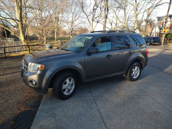 2012 classic Ford escape XLT 1