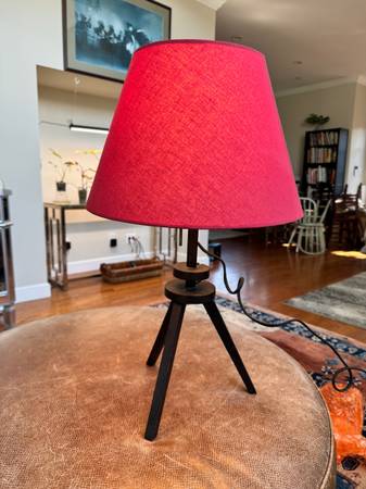 IKEA Tripod Table Lamp 1