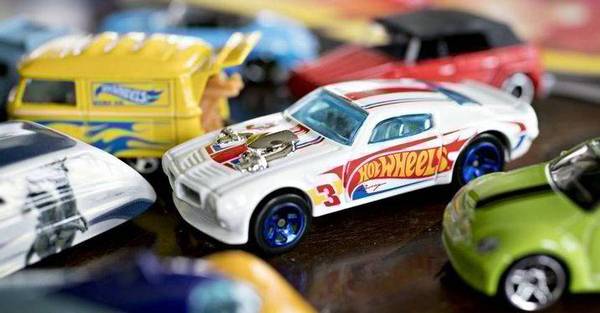 Wanted Old HOT WHEELS & AFX SLOT CARS & TRACKS 1960's-1980's 1