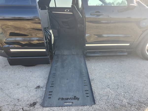 Handicap Accessible Ford Explorer 1