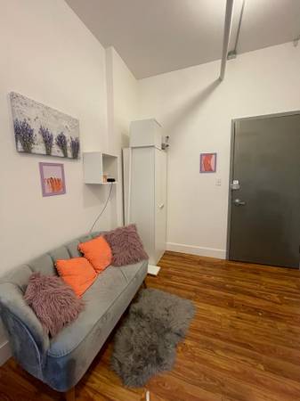$995 Estudio con ventanal y oficina para creativos en Greenpoint (252J #223) (Greenpoint)63945361511427122