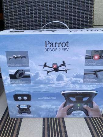 Parrot BEBOP 2 FPV DRONE with hard case+extra batteries
