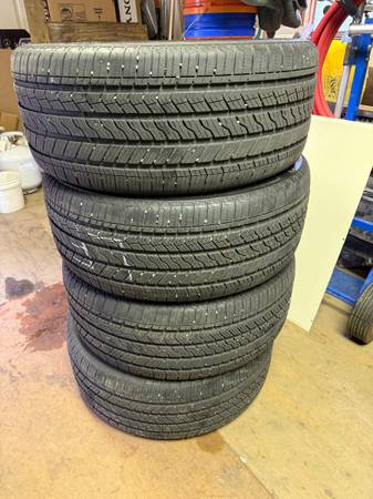 Bridgestone Runflat Tire Set 1