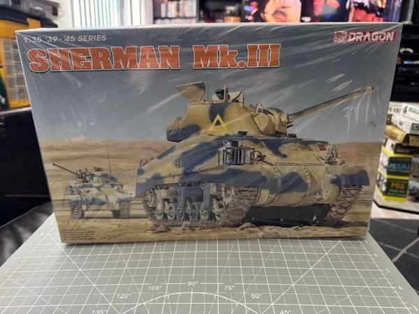 Sherman Mk.III Tank 1:35 Scale '39-'45 Series Dragon 6313 Plastic Mode 1