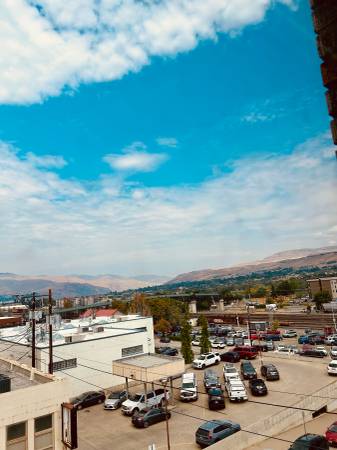 $315 / 127ft2 - 3rd Floor Commercial Office Space AVAILABLE NOW! (Wenatchee)63654904341889121