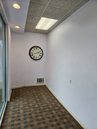 $995 / 750ft2 - ¿Recién empezando? ¿Buscando expandirte? Espacio LMT/PT disponible (Centralia, WA)63944965347459121