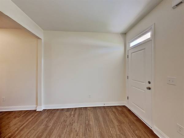 $1,425 / 4br - 2297ft2 - Beautiful 4-Bed, 2.5-Bath Home for Rent in Smyrna, TN (Smyrna, TN)63904820716162124