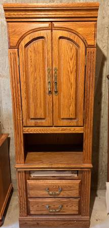 Real wood cabinet 1