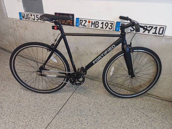 SINGLE SPEED HYBRID THEFT PROOF  BRAND NEW IN BOX 1