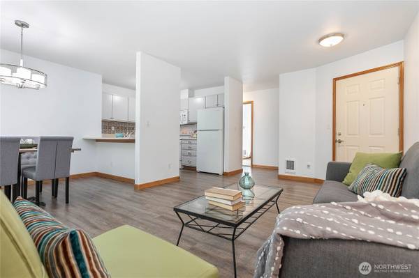 $2,200 / 3br - 942ft2 - Ground level unit (Bellingham, WA)63935190366339124