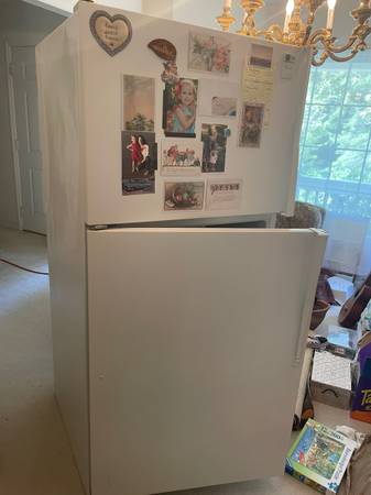 Refrigerator 1