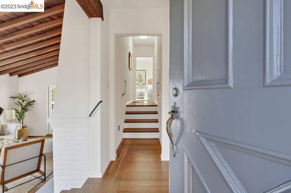 $2,000 / 1br - 1047ft2 - Cute and smart unit with sweet environment (berkeley)63946669901314123