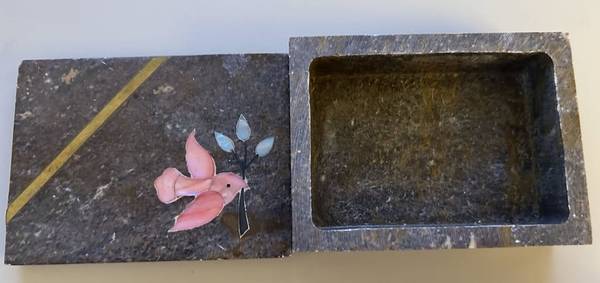 Pretty Sand Stone Pink Bird Trinket Box 1