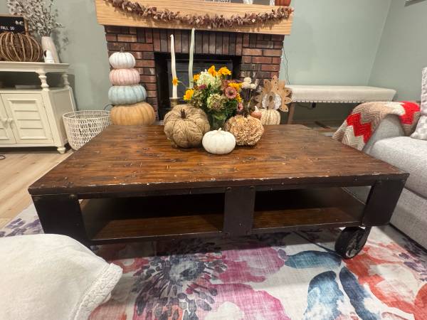 Magnussen Pinebrook Rectangular Cocktail Table in natural pine 1