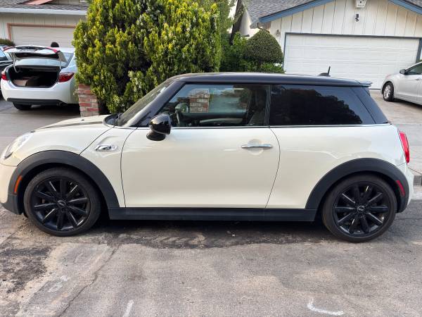 Mini Cooper 2014 — bajo kilometraje, completamente equipado, rápido y divertido de conducir. - $8.950 (Palo Alto)63470225904897122