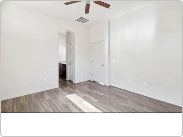 $1,725 / 2br - 965ft2 - Convenient full size washer/dryer in your new 2 bed, 2 bath! (Tucson - The Loop)63674912103041121