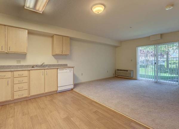 Game Room with Billiards Table, On-Site Management, Craft Room 1