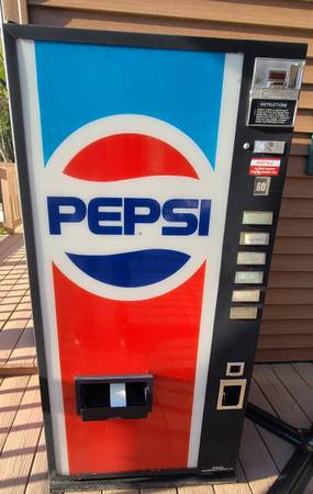 Working Pepsi Machine 1
