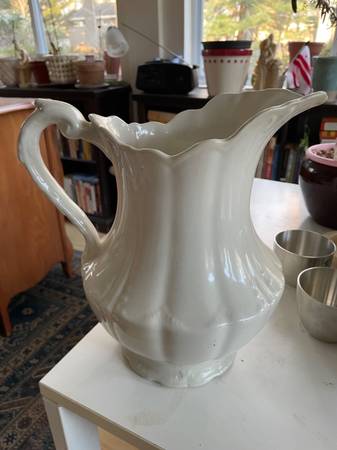 Large pitcher 1
