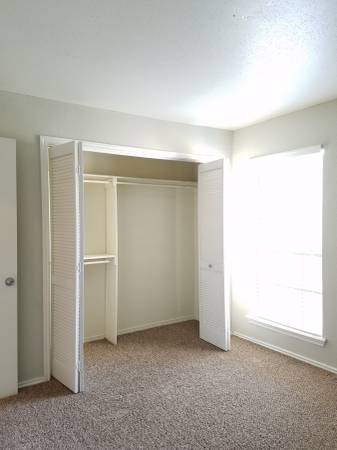 $1,099 / 2br - 🔥 2 Dormitorios / 2 Baños – ¡SOLO $1,099! | Unidad #1324 (6350 Meadowvista Dr.)64036538047875124