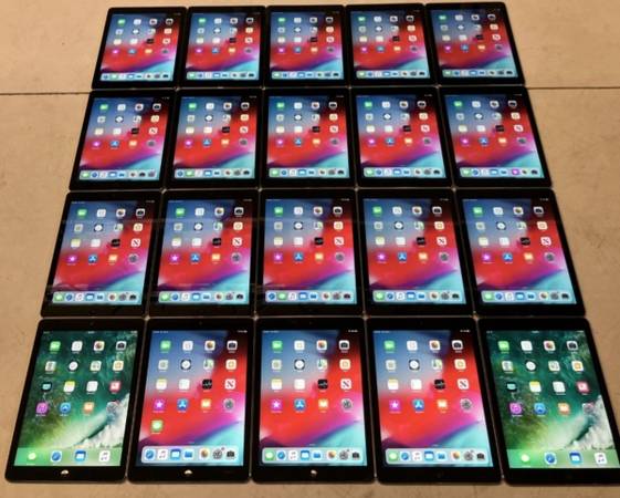 APPLE IPAD LIKE NEW CONDITION. WORKS GREAT WITH LONG LASTING BATTERY HEALTH 1