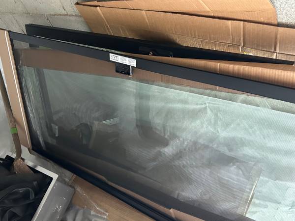 Milgard sliding door aluminum 1